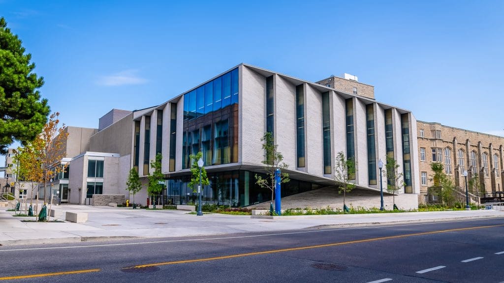 John-Deutsch-University-Centre-Queens-University-Graham-construction-2